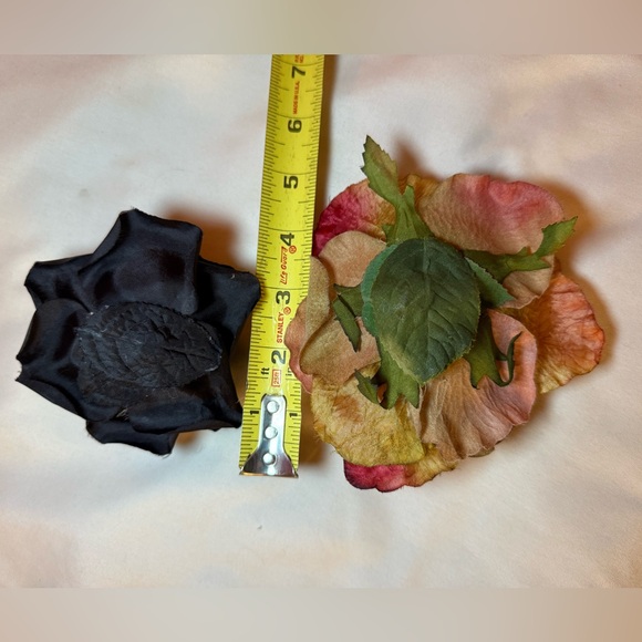 4 Silk Floral Pins Set - Black, Multicolor - Picture 7 of 7